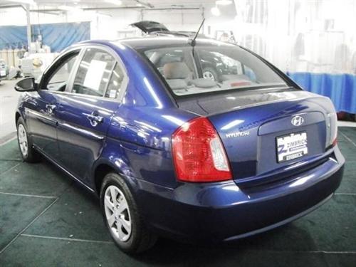 Hyundai Accent 2009 photo 2