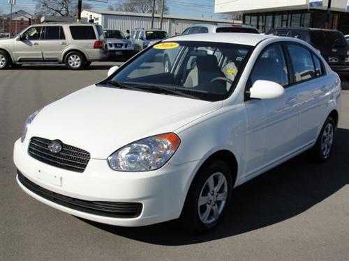 Hyundai Accent 2009 photo 2
