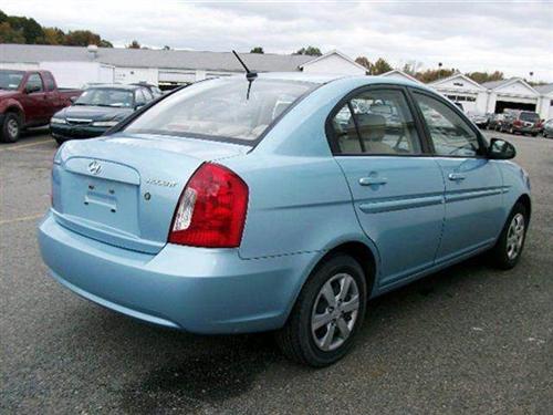Hyundai Accent 2009 photo 1