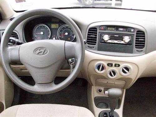 Hyundai Accent 2009 photo 5