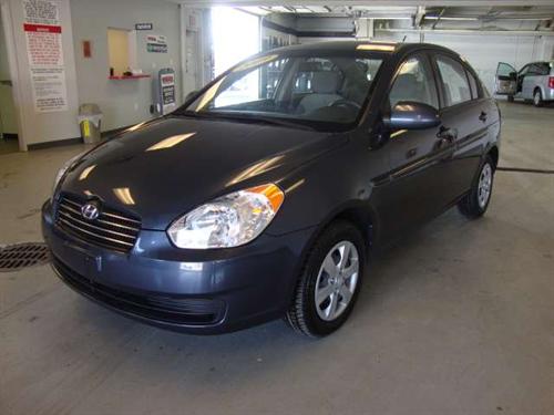 Hyundai Accent 2009 photo 2