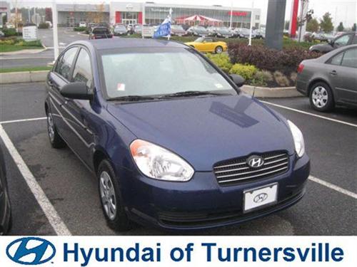 Hyundai Accent 2009 photo 2