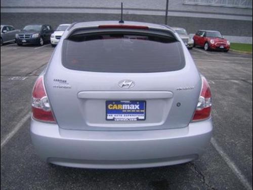Hyundai Accent 2009 photo 3