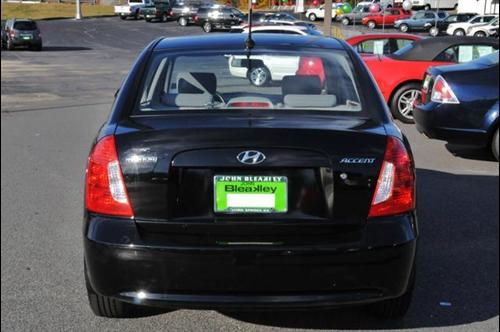 Hyundai Accent 2009 photo 4