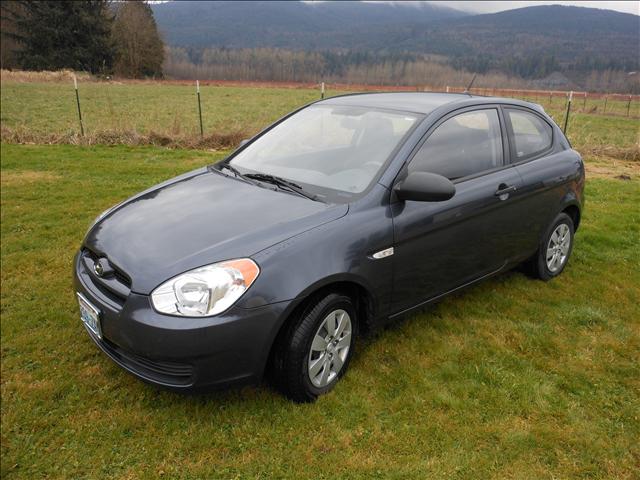 Hyundai Accent 2009 photo 2