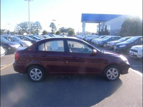 Hyundai Accent 2009 photo 3
