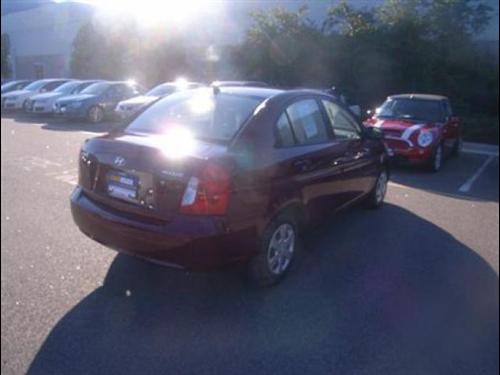Hyundai Accent 2009 photo 4