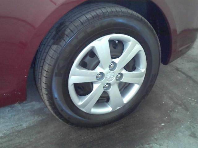 Hyundai Accent 2010 photo 5