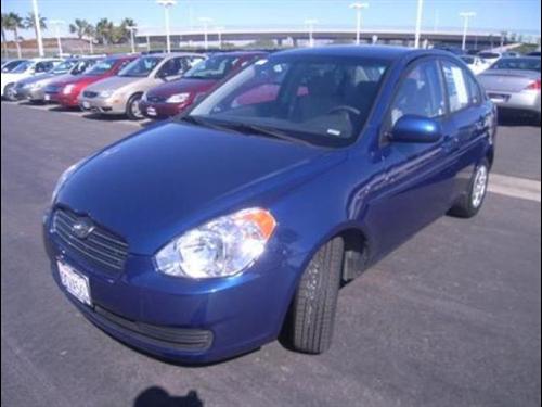Hyundai Accent 2010 photo 1
