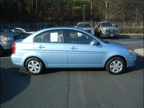Hyundai Accent 2010 photo 3