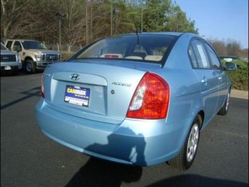 Hyundai Accent 2010 photo 4