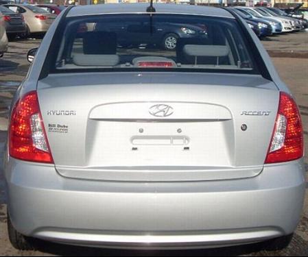 Hyundai Accent 2010 photo 1
