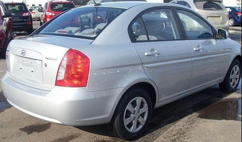 Hyundai Accent 2010 photo 3