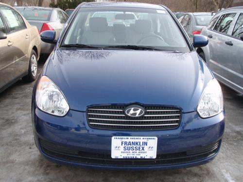 Hyundai Accent 2010 photo 1