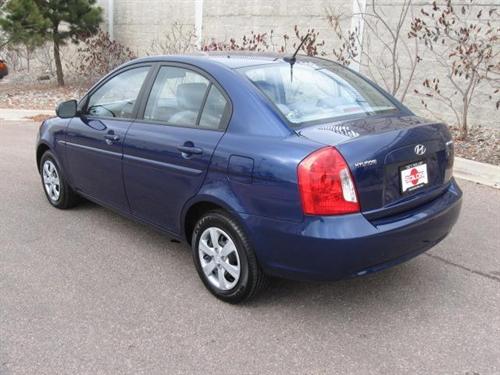 Hyundai Accent 2010 photo 1