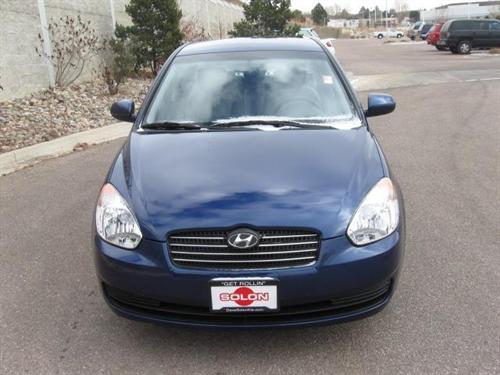 Hyundai Accent 2010 photo 3