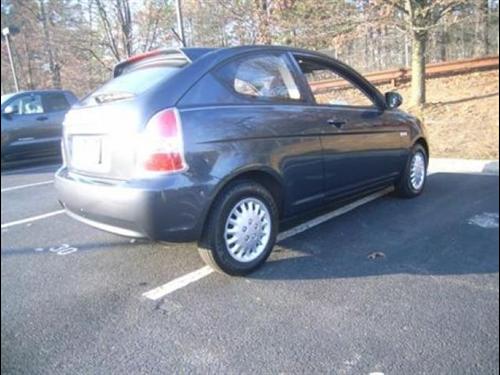 Hyundai Accent 2010 photo 2