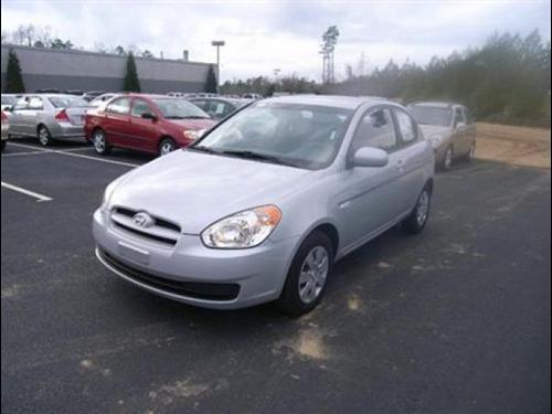 Hyundai Accent 2010 photo 2