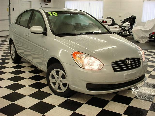 Hyundai Accent FWD 4dr Sport Sedan