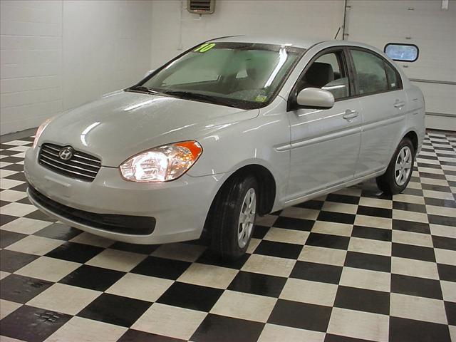Hyundai Accent 2010 photo 2