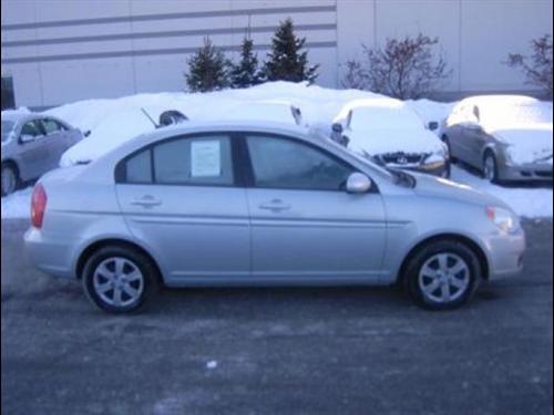 Hyundai Accent 2010 photo 3