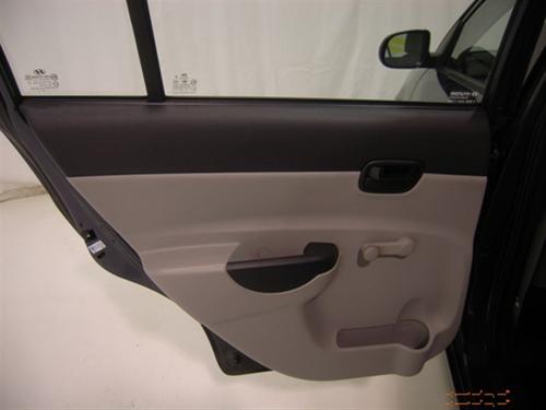 Hyundai Accent 2010 photo 1