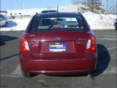 Hyundai Accent 2010 photo 5