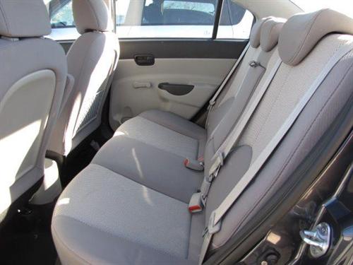 Hyundai Accent 2010 photo 2