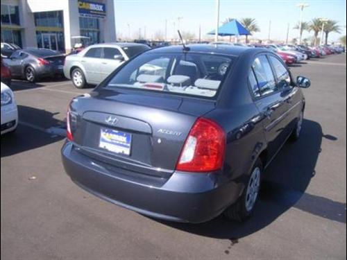 Hyundai Accent 2010 photo 2