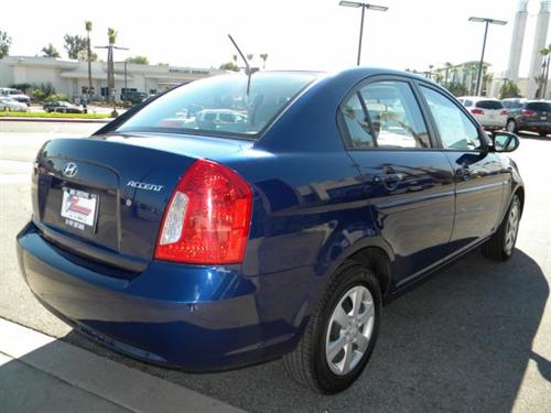 Hyundai Accent 2010 photo 5