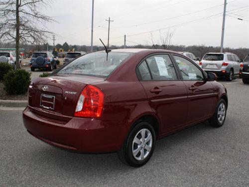 Hyundai Accent 2010 photo 5