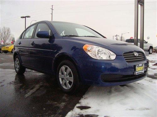 Hyundai Accent 2010 photo 3