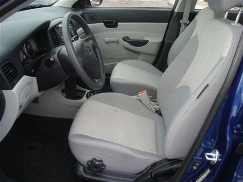 Hyundai Accent 2010 photo 5