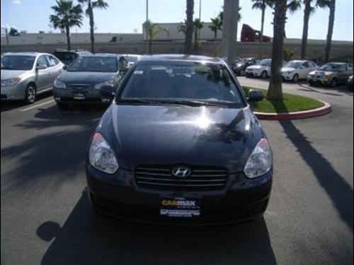 Hyundai Accent 2010 photo 1