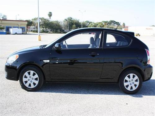 Hyundai Accent 2010 photo 2