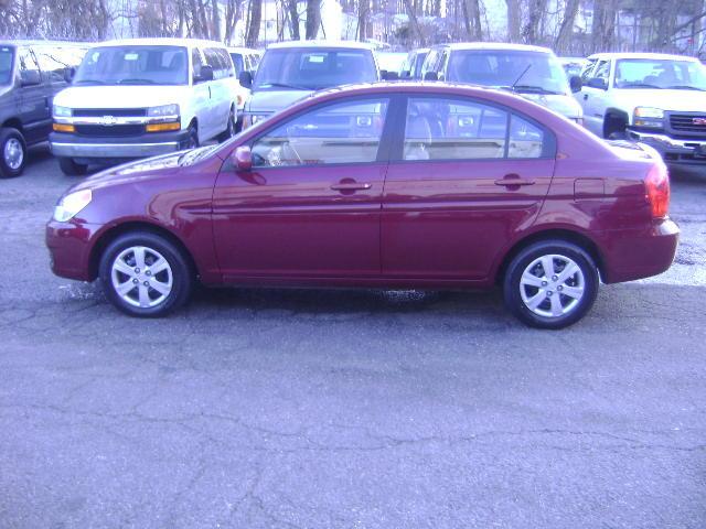 Hyundai Accent 2010 photo 5