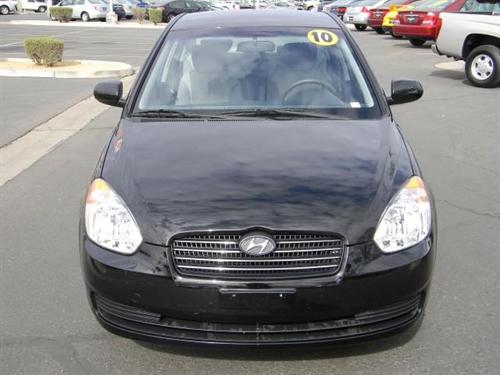 Hyundai Accent 2010 photo 2