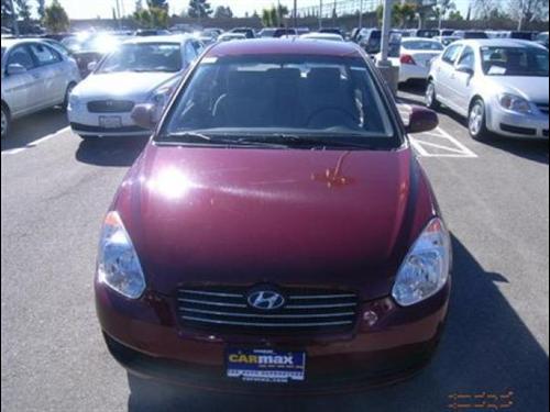 Hyundai Accent 2010 photo 1