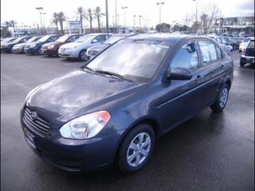 Hyundai Accent 2010 photo 1
