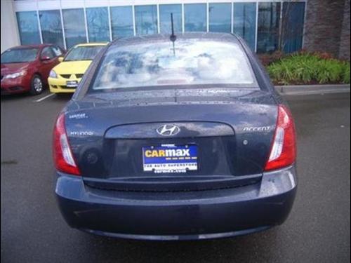 Hyundai Accent 2010 photo 4