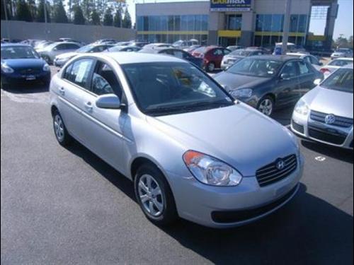 Hyundai Accent 2010 photo 1