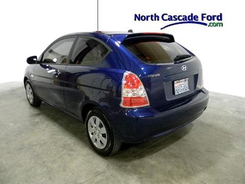 Hyundai Accent 2010 photo 2
