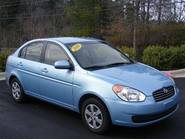 Hyundai Accent 2010 photo 2