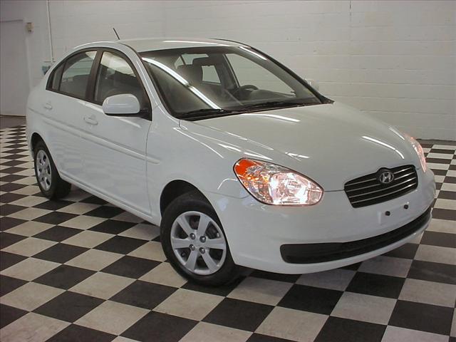 Hyundai Accent FWD 4dr Sport Sedan