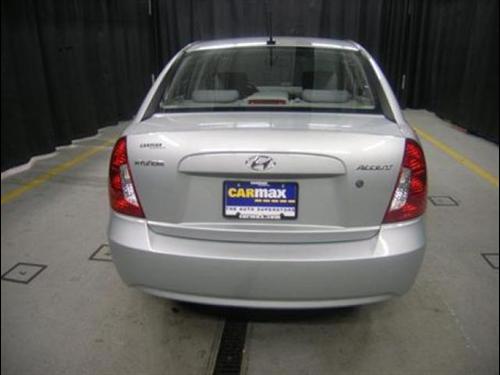 Hyundai Accent 2010 photo 4