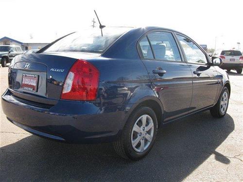 Hyundai Accent 2010 photo 3