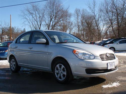 Hyundai Accent 2010 photo 2
