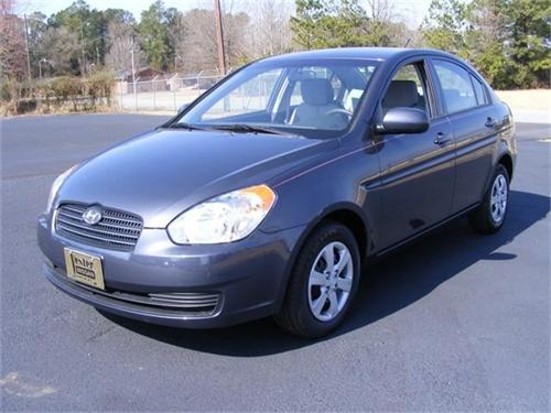 Hyundai Accent 2010 photo 3