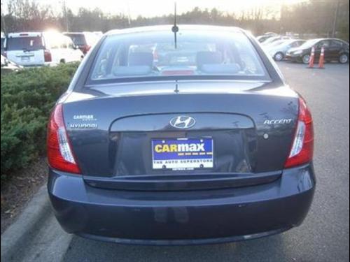 Hyundai Accent 2010 photo 3
