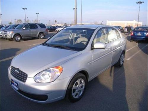 Hyundai Accent 2010 photo 1